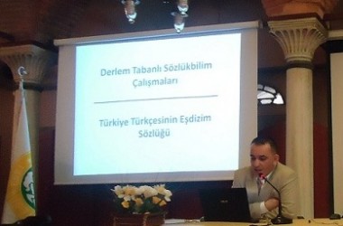 İstanbul Üniversitesi Edebiyat Fakültesi Dilbilim Bölümünde “Derlem Tabanlı Sözlükbilim Çalışmaları ve Türkiye Türkçesinin Eşdizim Sözlüğü” Konulu Seminer Düzenlendi.